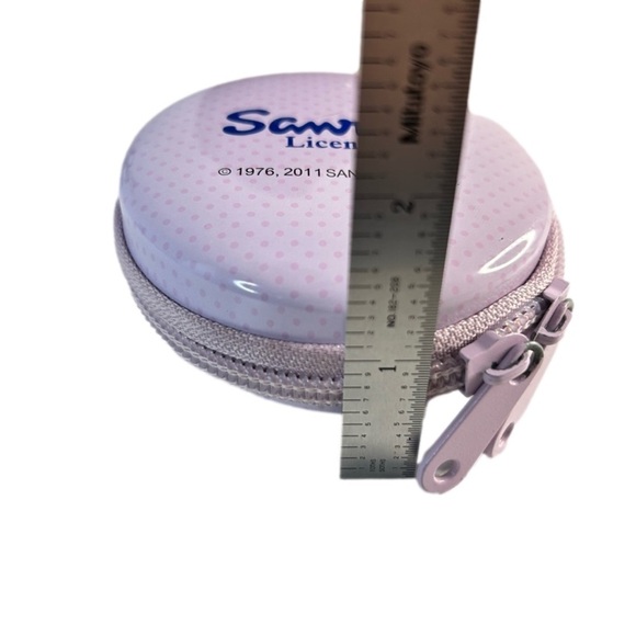 Hello Kitty Tin Key Chain Backpack Tag Zipper Purse Pouch - Picture 6 of 9